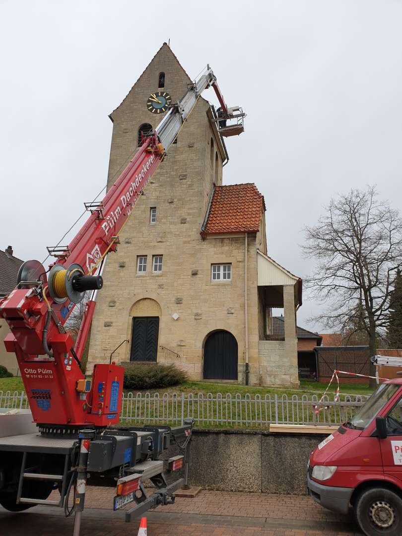 Erneuerung der Dachentwässerung der St. Franziskuskirche