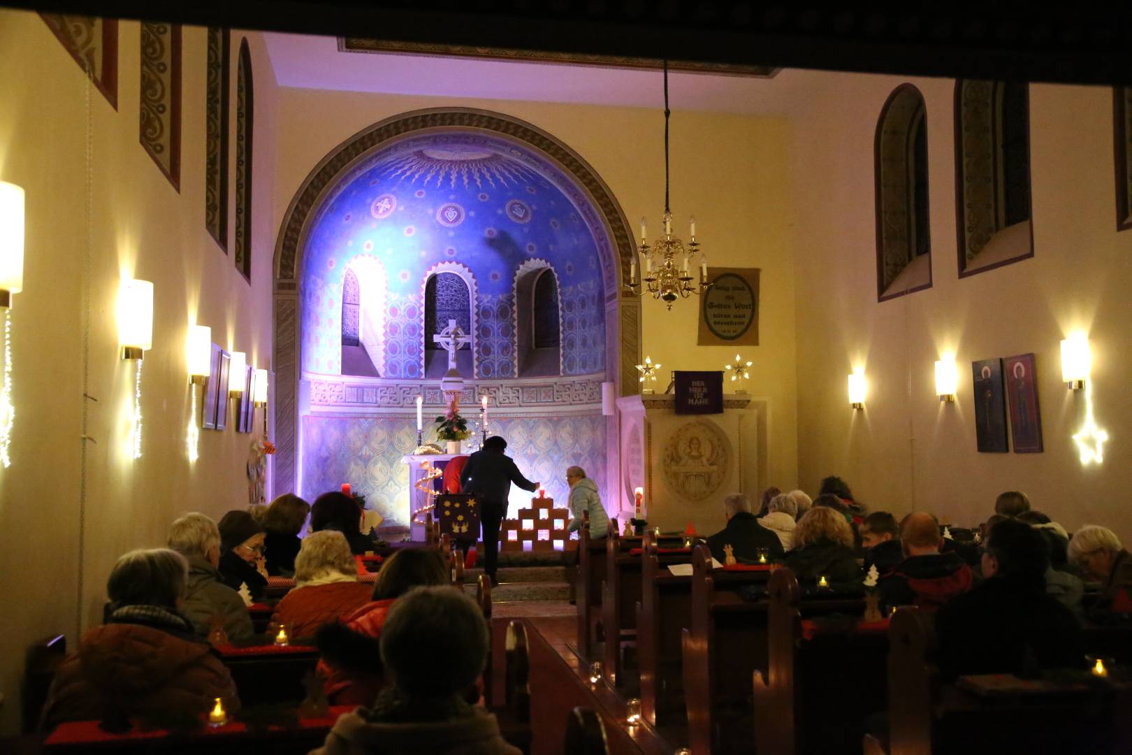 Lichtergottesdienst in der St. Franziskuskirche