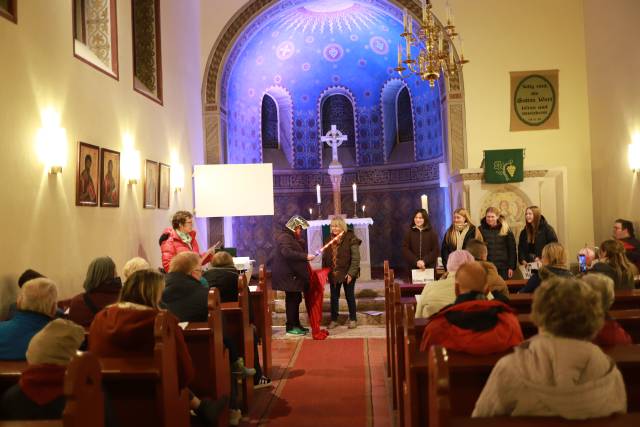 Martinsandacht mit Laternenumzug