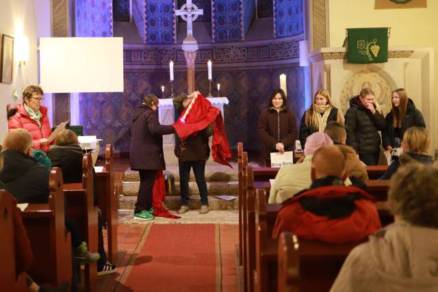 Martinsandacht mit Laternenumzug