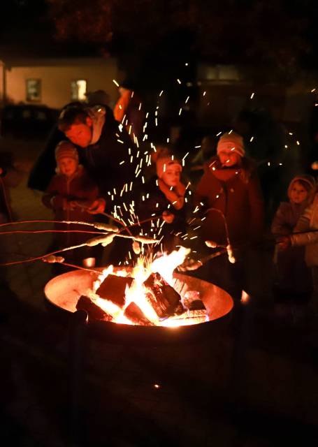 Martinsandacht mit Laternenumzug