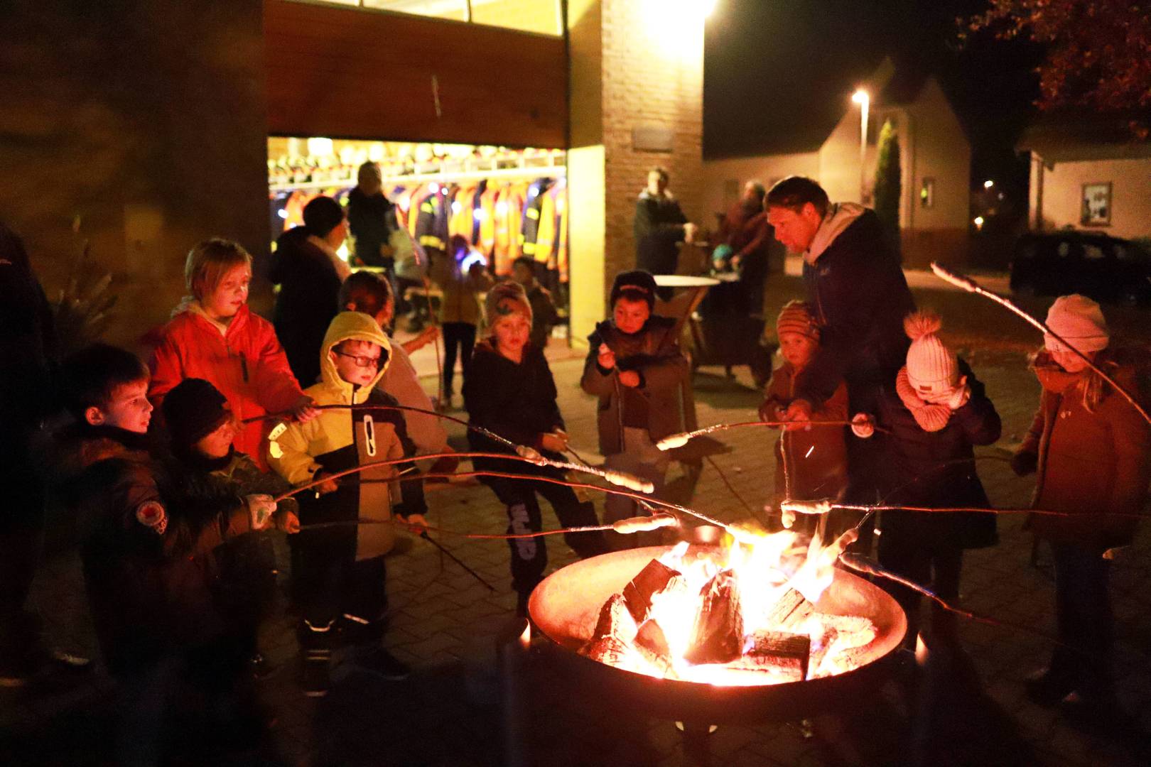 Martinsandacht mit Laternenumzug