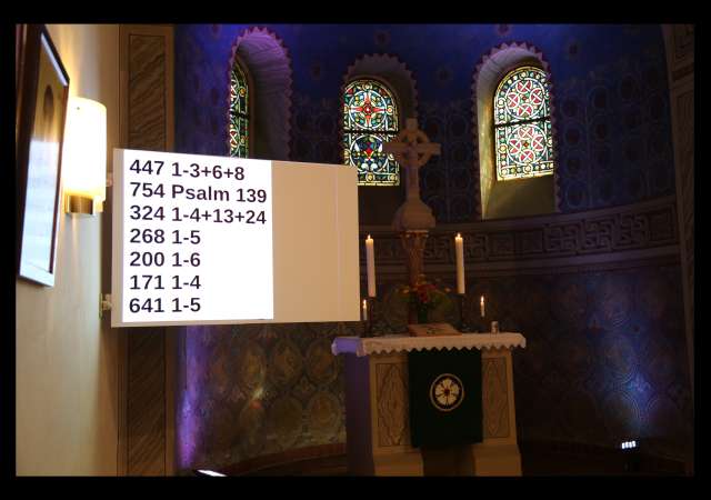 Tag 237: Neue Liedanzeigetafel für die St. Franziskuskirche Coppengrave