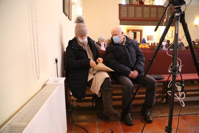 Kriminalfall in der Winterkirche in Coppengrave mit detektivischem Einsatz gelöst
