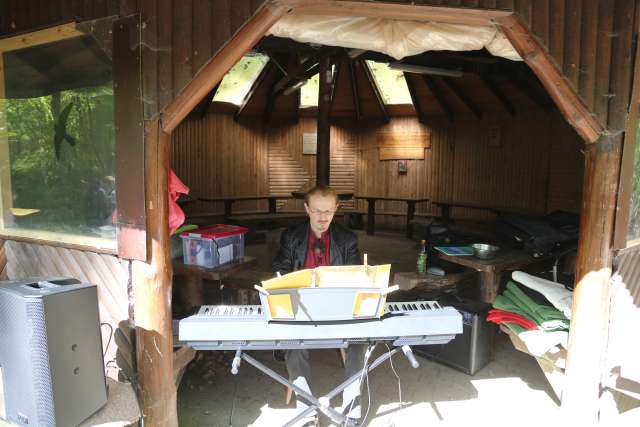 Sonniger Ökumenischer Freiluftgottesdienst am Pfingstmontag an der Köhlerhütte