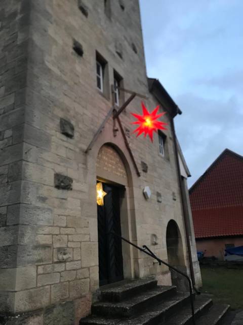 Herrnhuter Stern an der St. Franziskuskirche