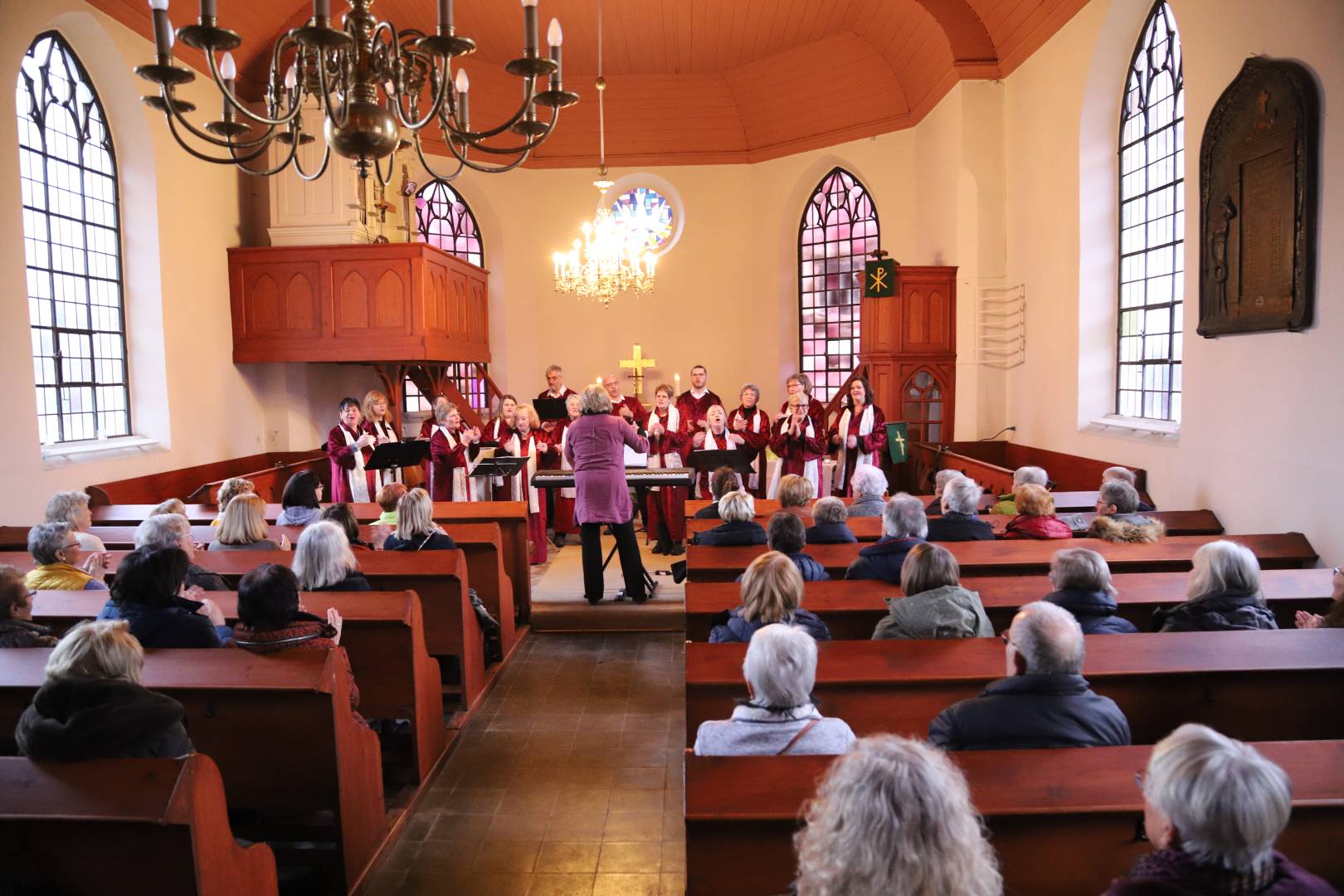 Gospelkonzert "Young Voices and Gospel" in der Weenzer St. Maternuskapelle
