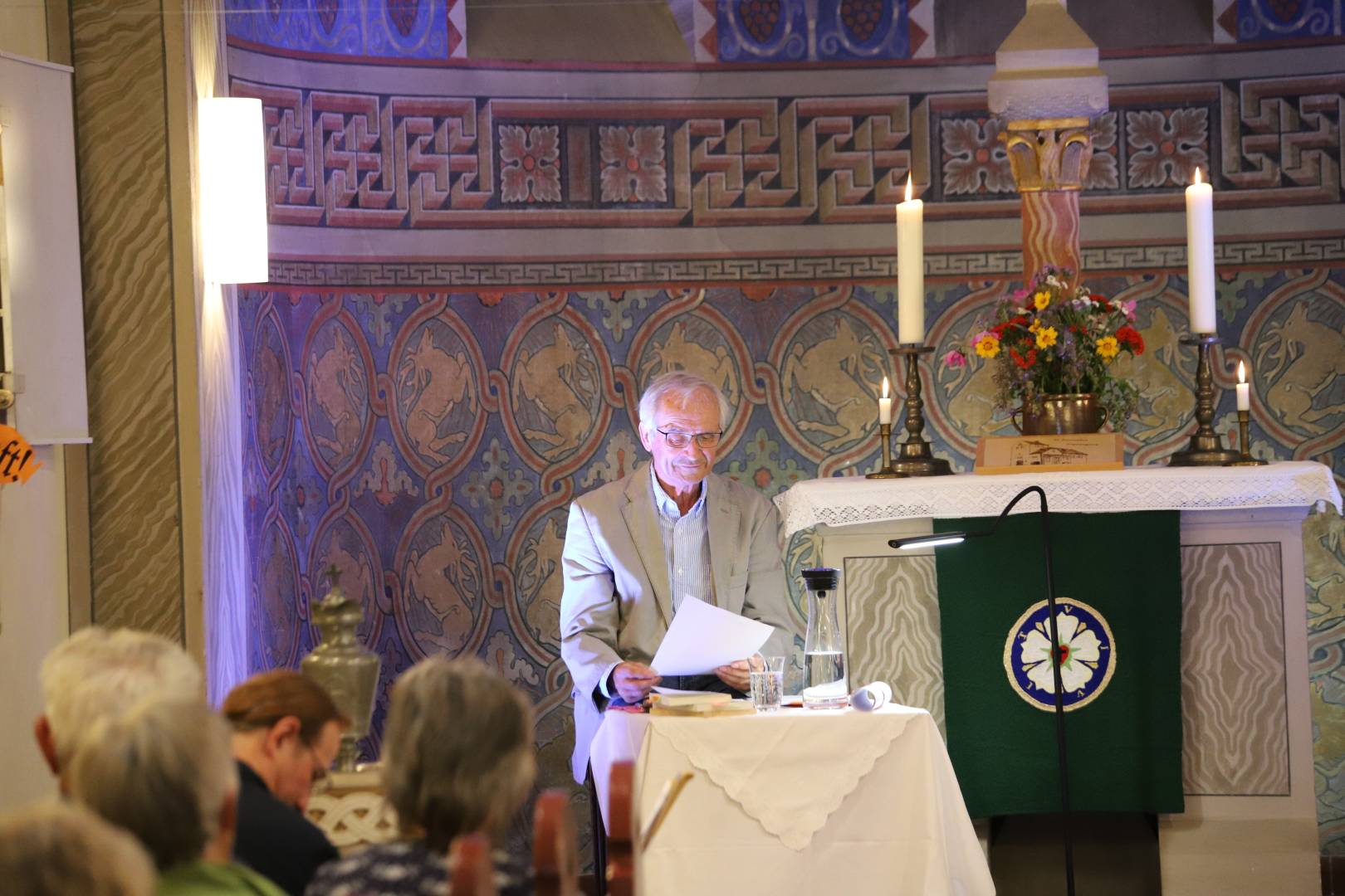 Lesung von Pastor i.R. Makarowski in der St. Franziskuskirche