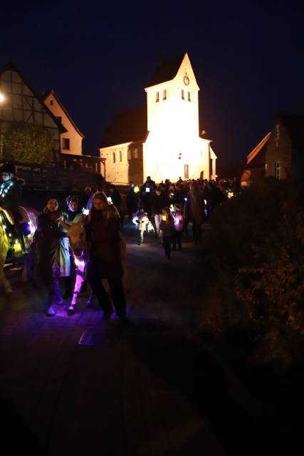 Bericht Martinsandacht mit Laternenunzug