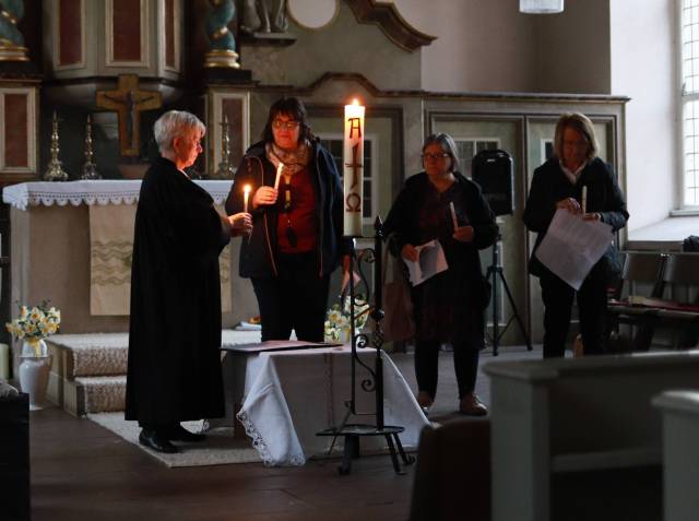 Osterfrühgottesdienst mit Frühstück in Duingen