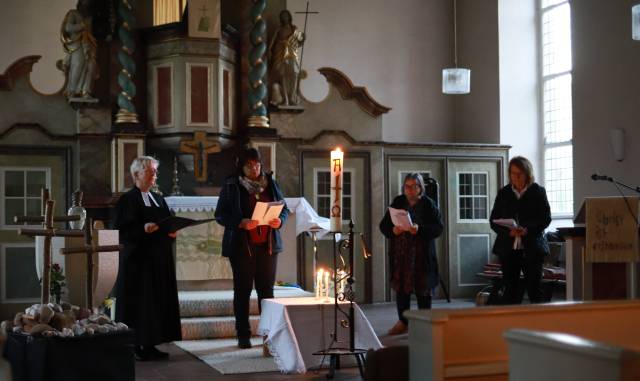 Osterfrühgottesdienst mit Frühstück in Duingen