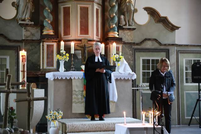 Osterfrühgottesdienst mit Frühstück in Duingen