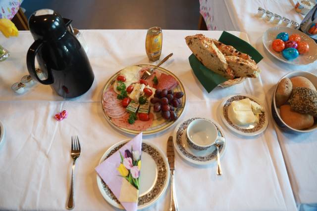 Osterfrühgottesdienst mit Frühstück in Duingen