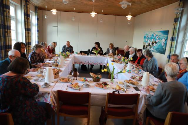 Osterfrühgottesdienst mit Frühstück in Duingen