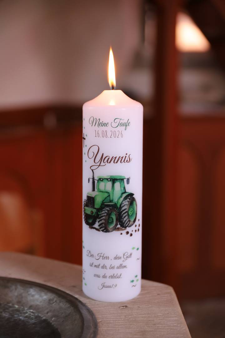 Taufe von Yannis Bock in der St. Maternuskirche in Weenzen