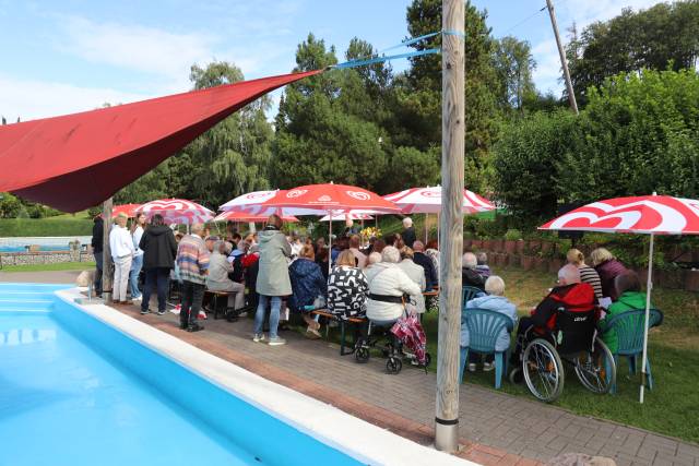 Freiluftgottesdienst im Hilsbad Hohenbüchen