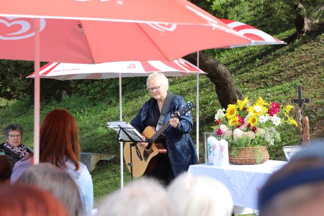 Freiluftgottesdienst im Hilsbad Hohenbüchen