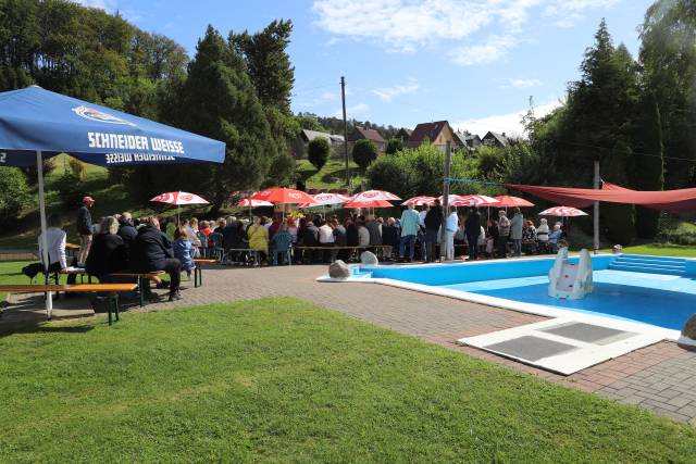 Freiluftgottesdienst im Hilsbad Hohenbüchen