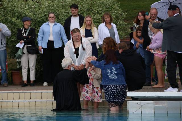 Freiluftgottesdienst im Hilsbad Hohenbüchen