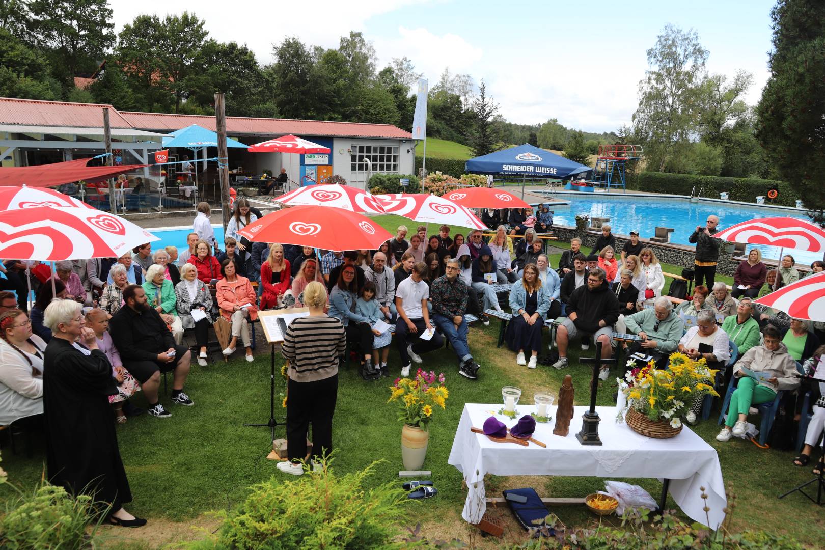 Freiluftgottesdienst im Hilsbad Hohenbüchen