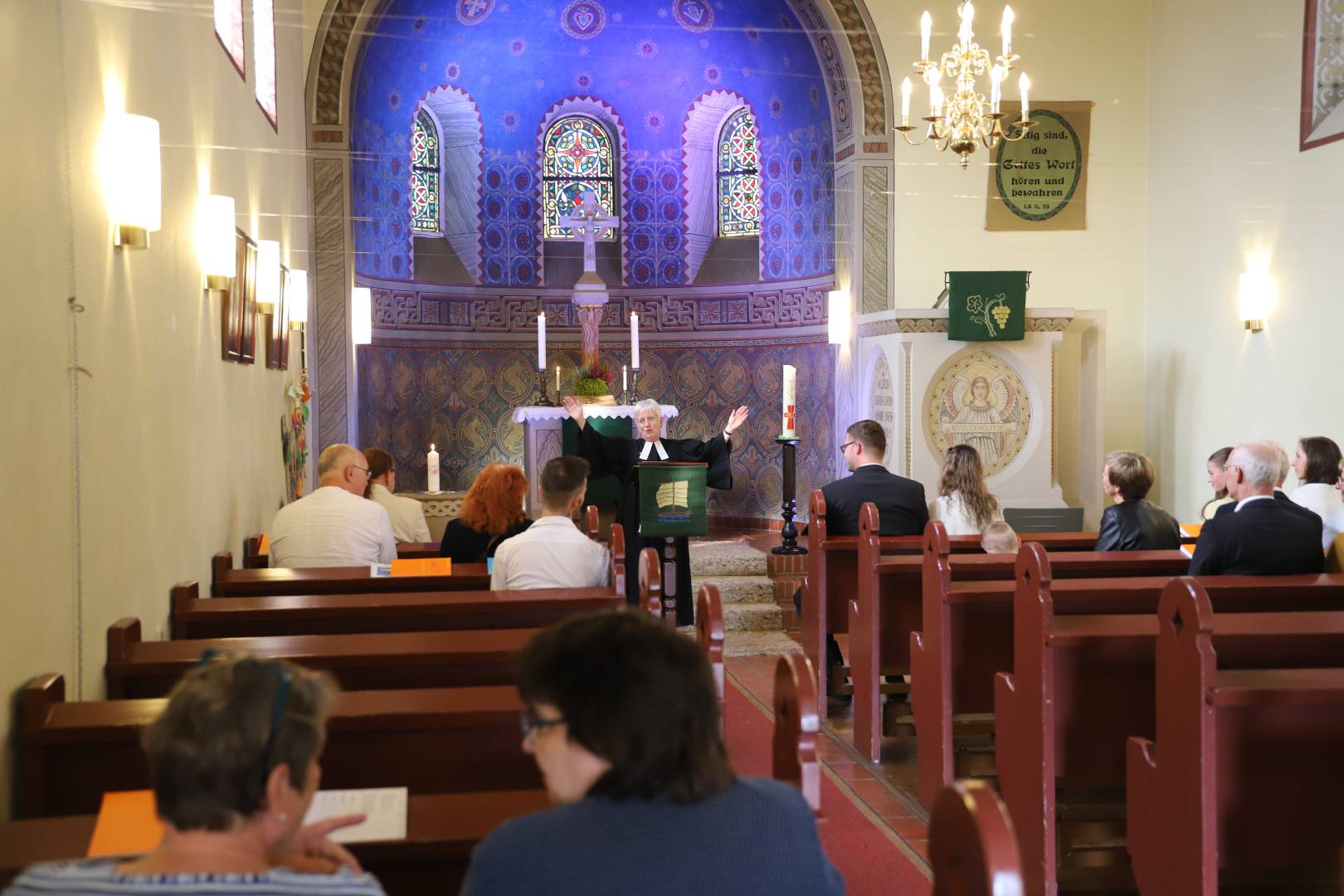 Taufe von Luisa Grunwald in der St. Franziskuskirche