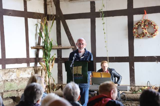 Ökumenisches Erntedankfest im Reitstall